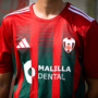El CD Malilla abre la venta de prendas sueltas y de su primera camiseta oficial